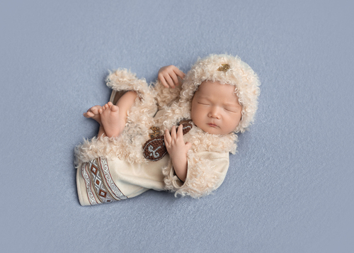 Ньюборн позировка